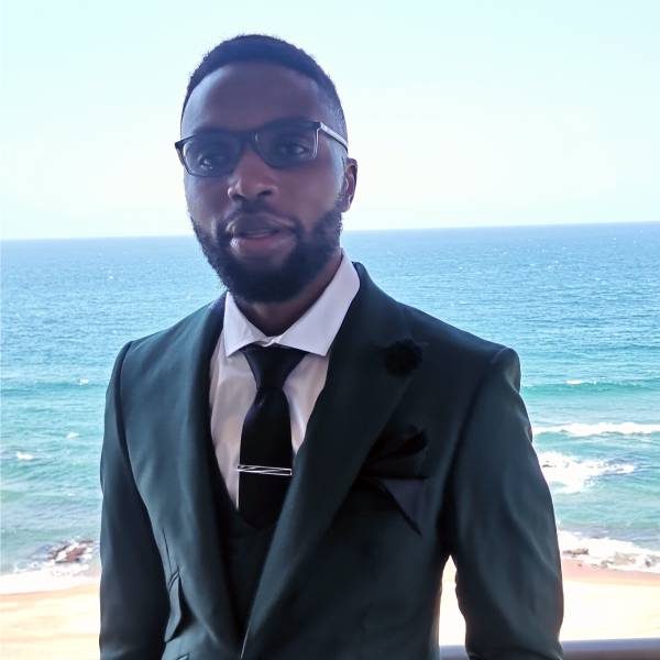 Dr Mbongeni Shungube